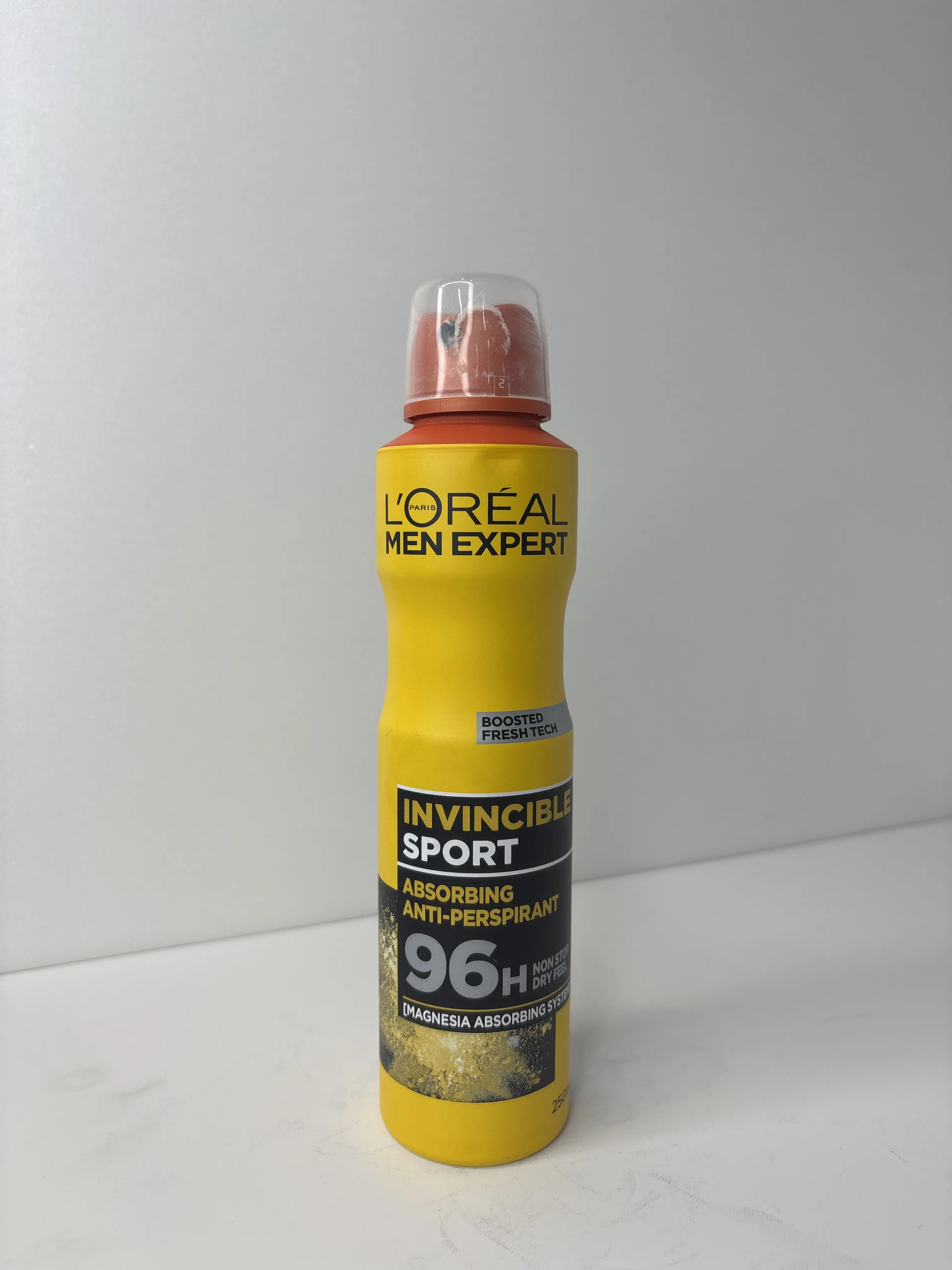 اسپری لورآل FRESH TECH INVINCIBLE SPORT