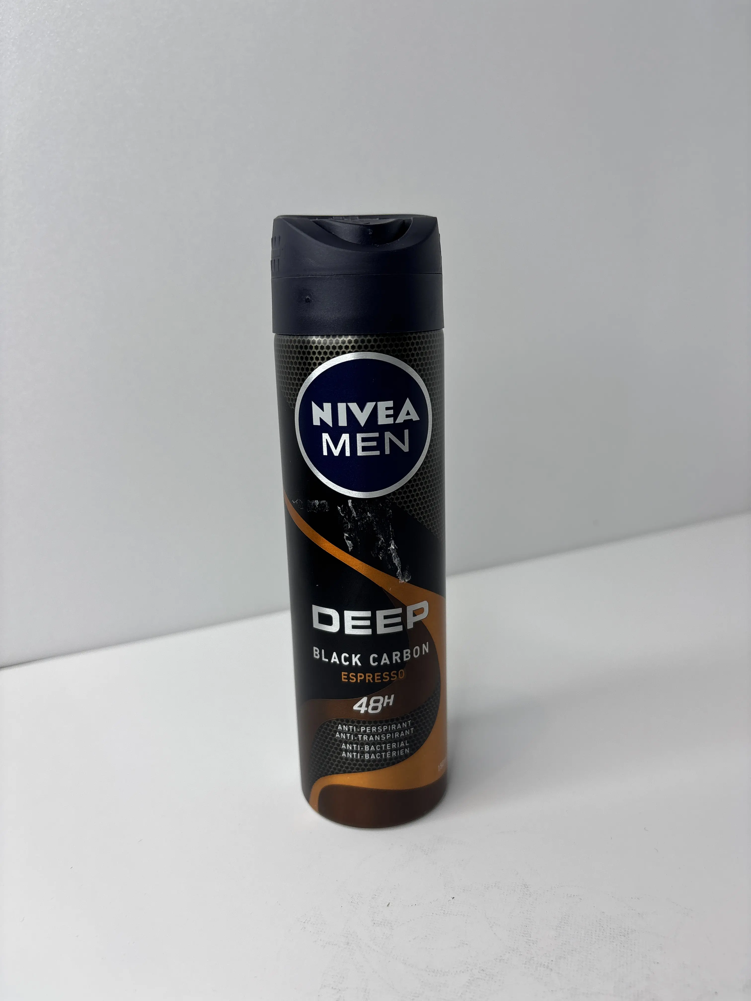 اسپری نیوا اروپایی DEEP BLACK CARBON