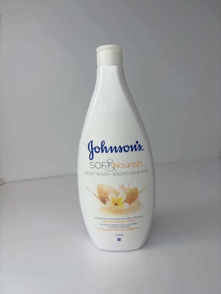 **شامپو بدن Johnson’s**