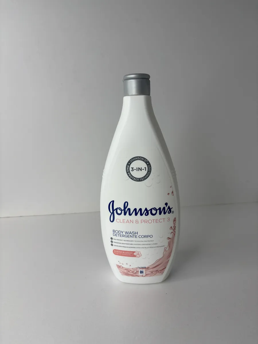 **شامپو بدن Johnson’s**