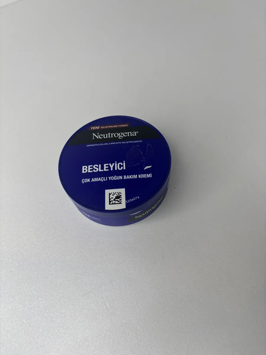 **کرم Neutrogena**