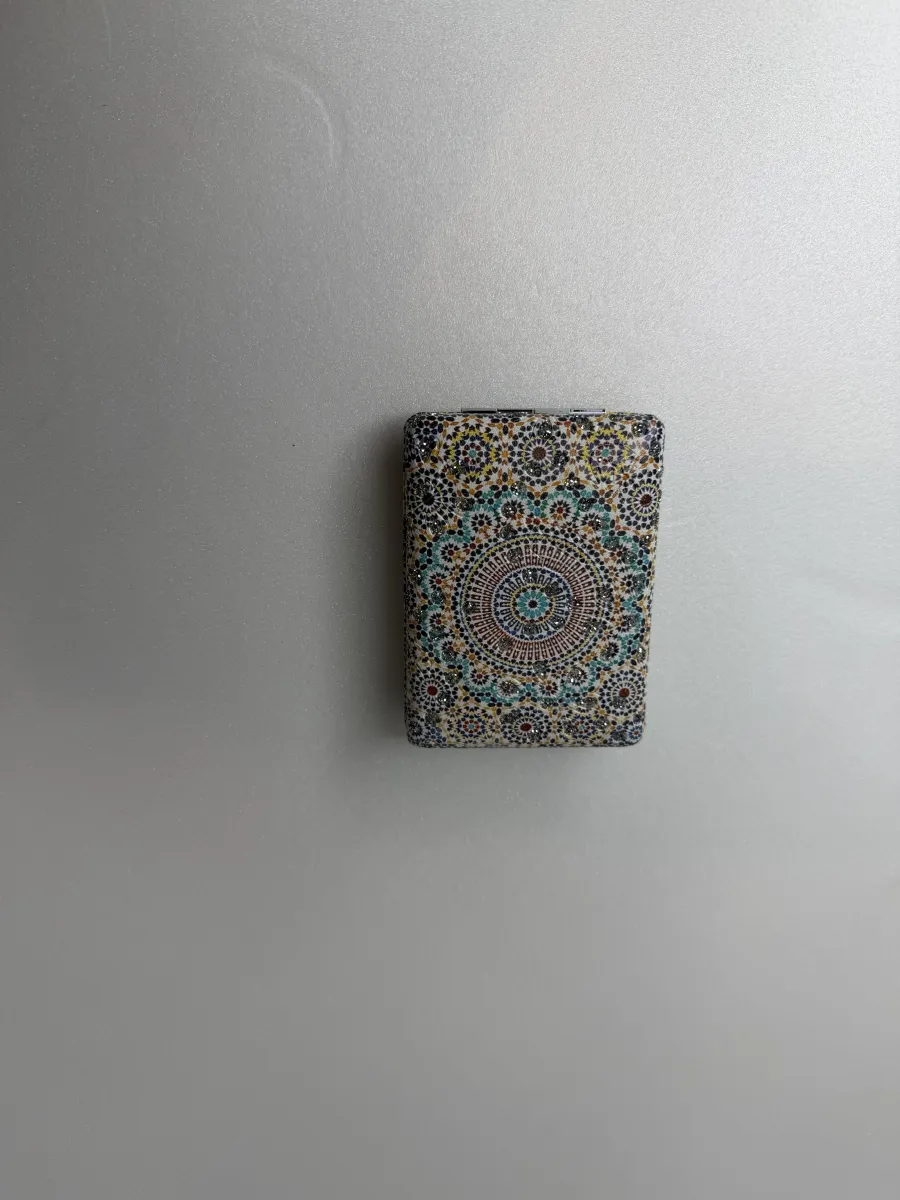 اینه جیبی طرح دار
